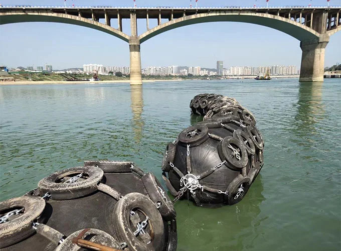 Wear-Resistant Inflatable Fenders